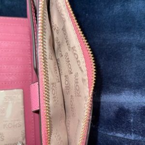 Michael Kors Wristlet Pink